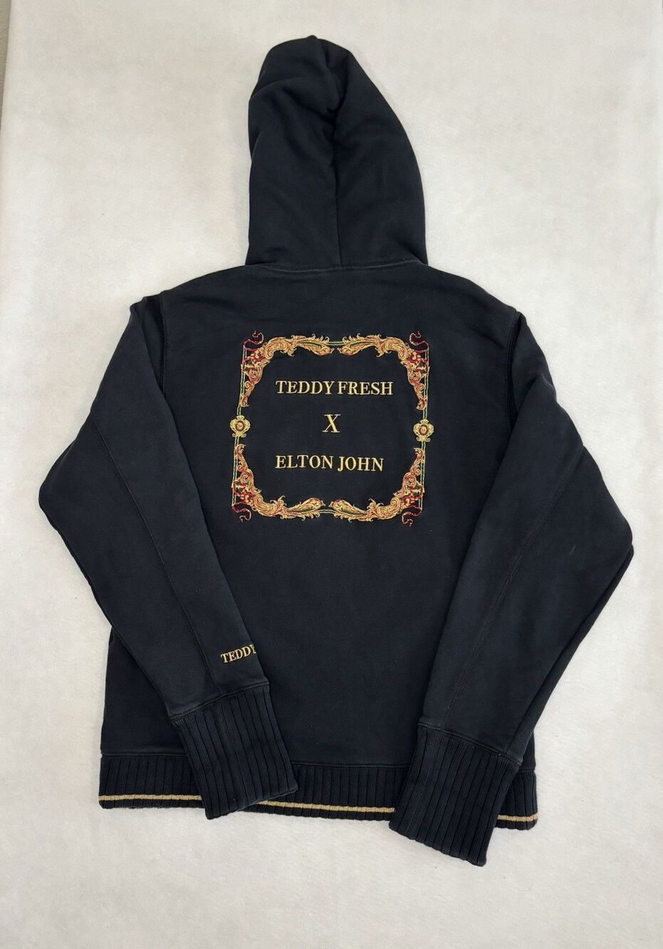 Teddy Fresh x Elton John Baroque Portrait Hoodie Black/Gold - Men's M - RARE - Picture 2 of 9